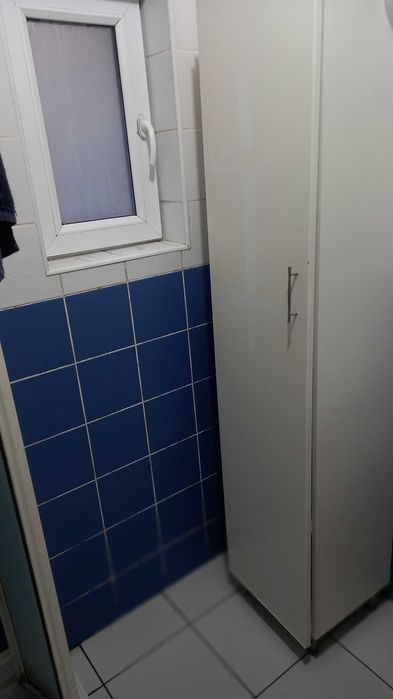 Închiriez apartament semidecomandate