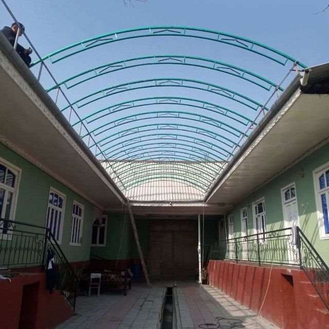 Sizlar uchun xar xil turdagi tom issiqxona stadion va naveslar xizmati