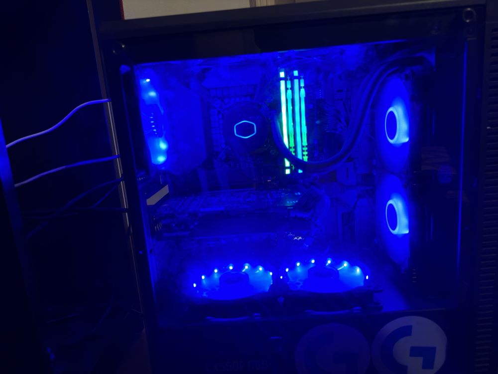 *URGENT* PC  Intel i5-10600k | Amd Radeon RX 6600 | 32 GB Ram DDR4