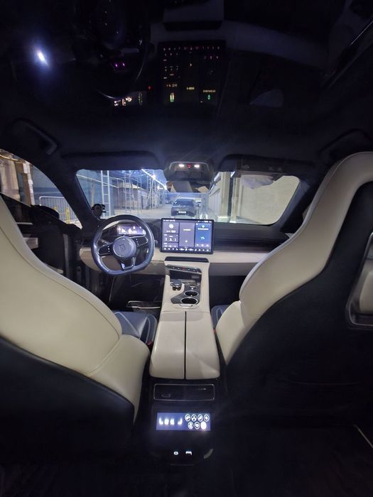 Прод-ся ZEEKR 001 Электромобиль 2022 г.в. Пробег 45000км. Отл.состояни