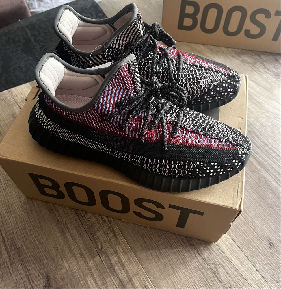 ОРИГИНАЛНИ Yeezy 350v2 Yecheil “non-reflective”