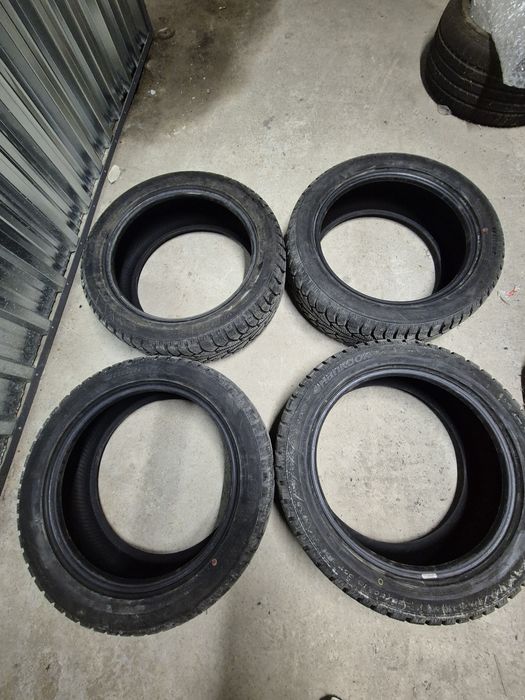 Зимни гуми Hankook 225 50 18