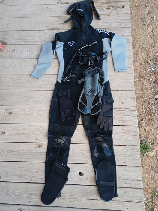 Подводный киім қаруымен сатылады