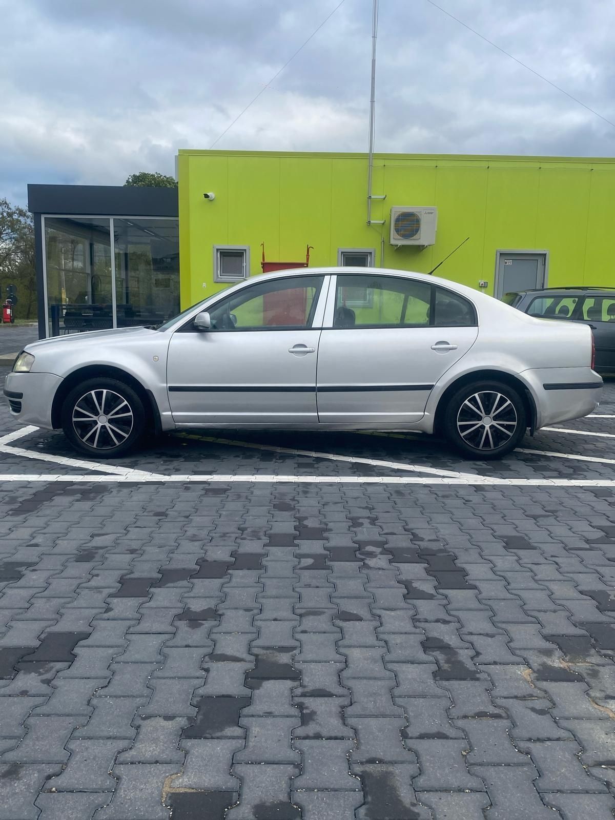 Vând skoda superb 1.9 diesel 2005