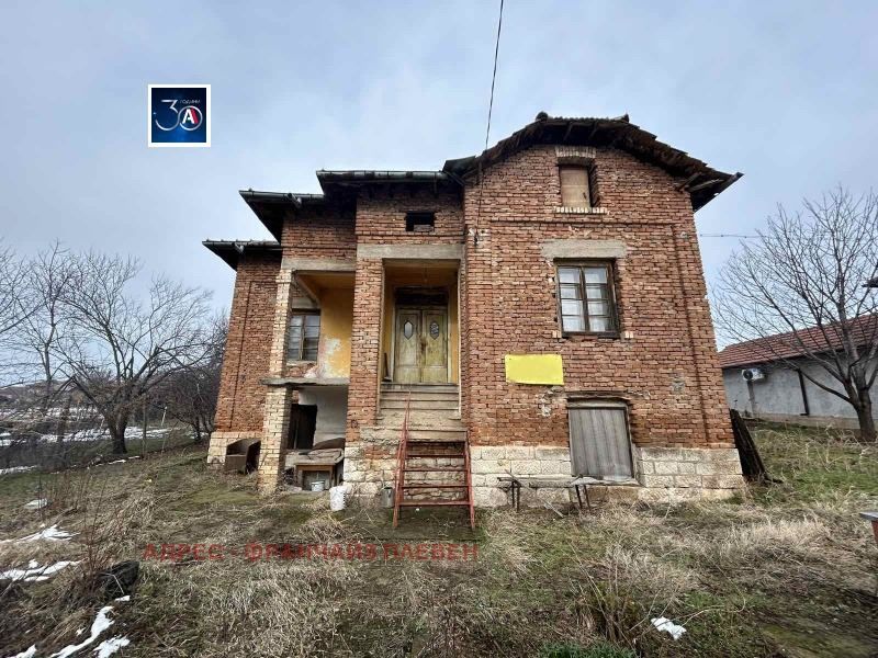 Къща в Плевен, област-с.Коиловци площ 150 цена 30000