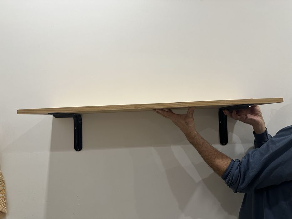 Полка настенная деревянная