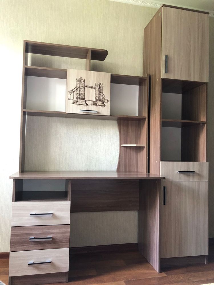 Шкаф для школьника, студента, рабочий стол, стол для компьютера