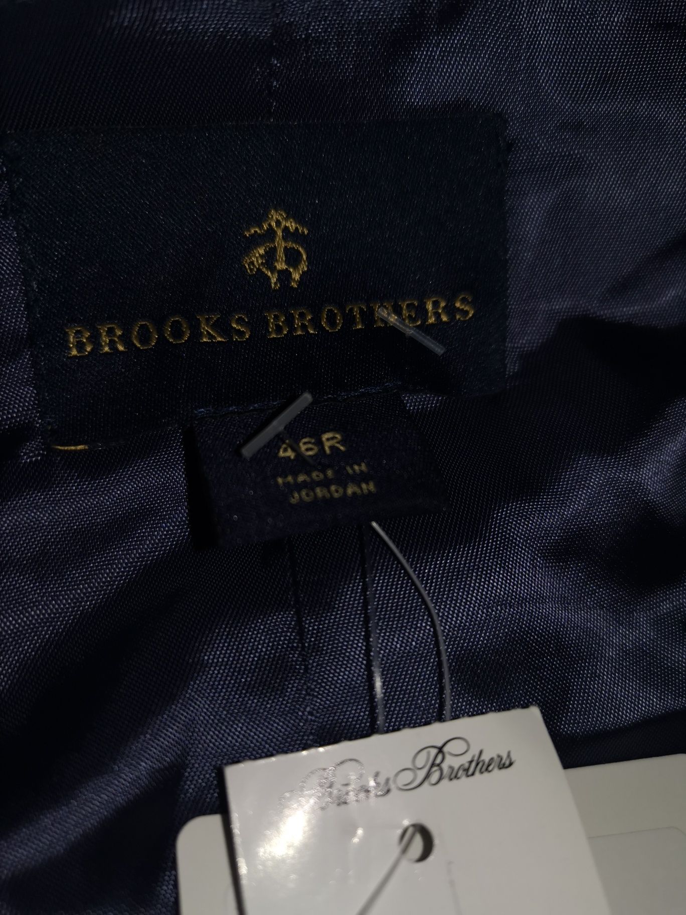 Елек brooks brothers