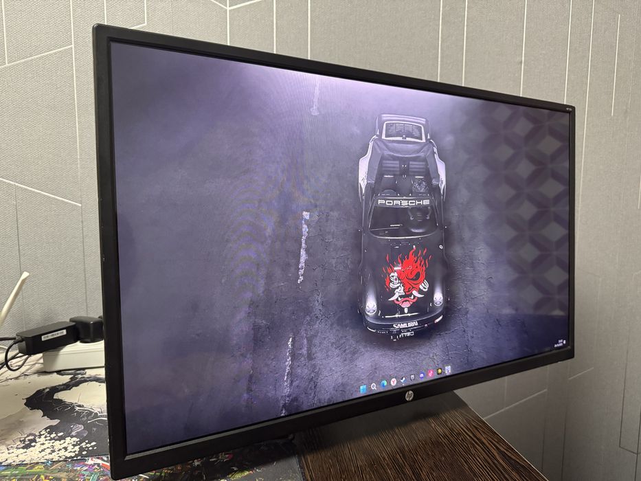 Монитор HP 32s в отличном состояние