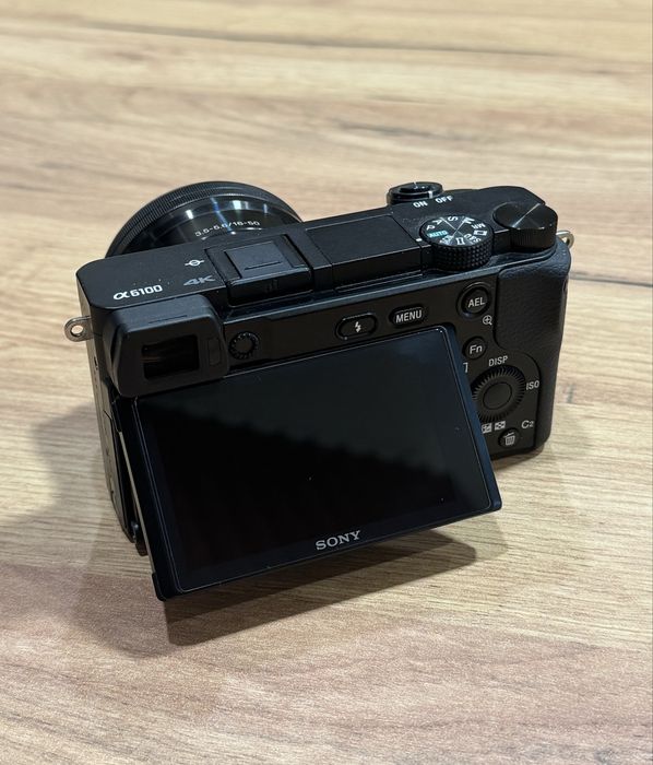 Sony a6100 + китов обектив