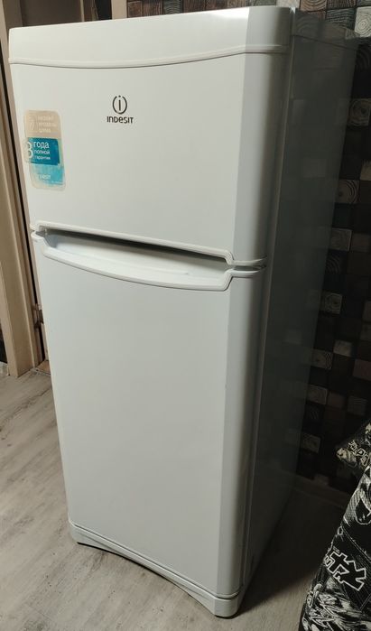 Продам Холодильник б/у