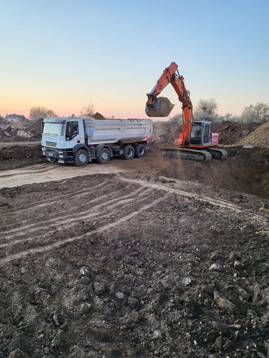 Inchiriez  Buldoexcavator, Excavor 300 lei