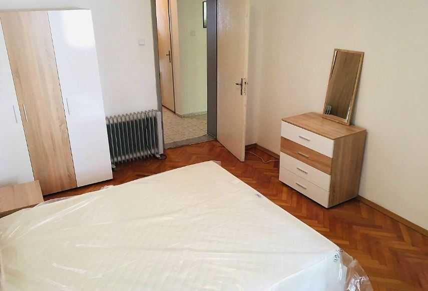 Дава се под наем Двустаен апартамент в Бургас, Възраждане - 114 кв.м за 250 € - Снимка #11