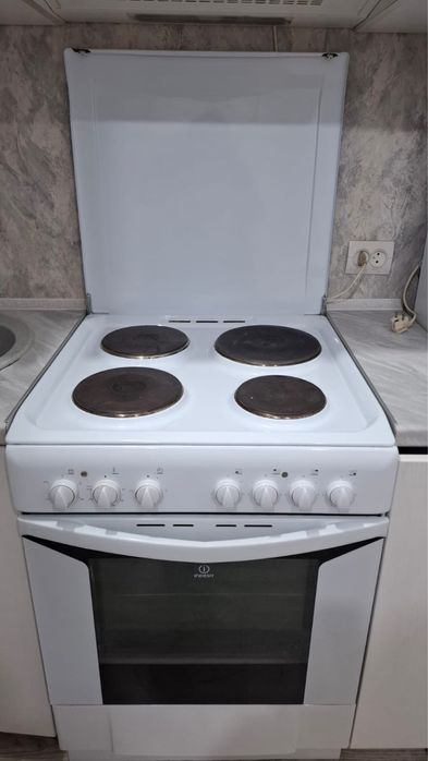 Продам кухонную плиту не дорого
