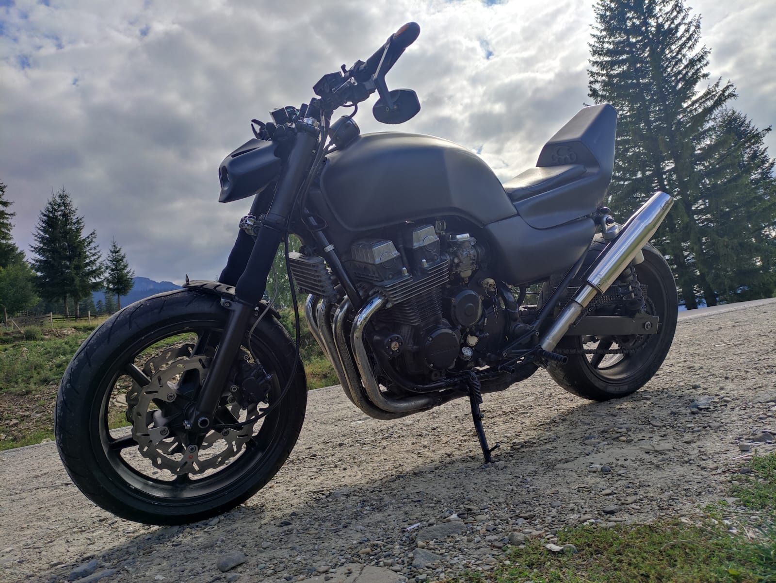 Honda cb 750 an fabricație 2001