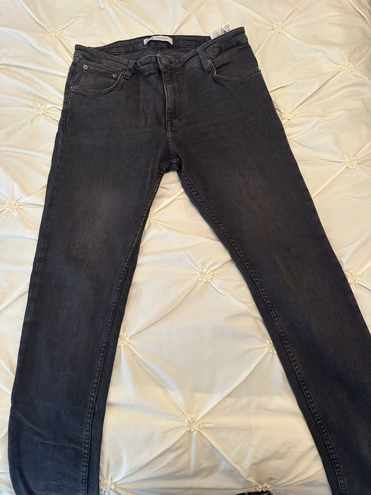 Мъжки дънки на Zara