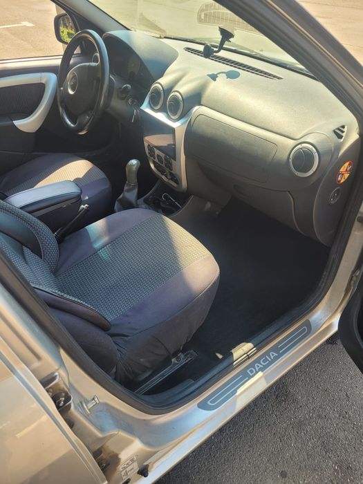 Vând Logan Laureate 1.6 mpi, cu 8 valve, cu instalație gpl 55l.