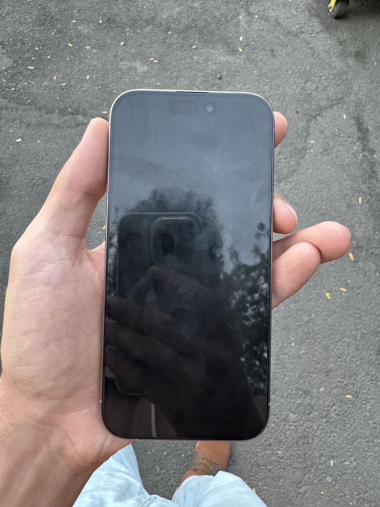 Iphone 15 pro yomkost 92%