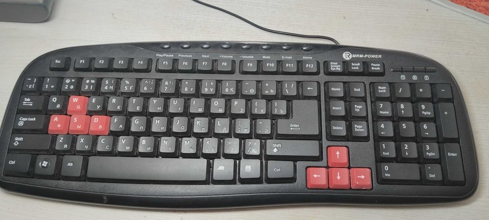 Продаю Клавиатура и мышь