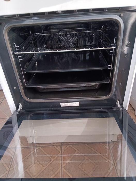 Свободно стояща печка с керамичен плот Asko 2 години Гаранция!