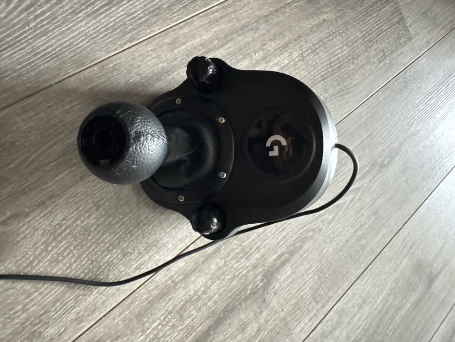 volan logitech g920 + schimbator logitech