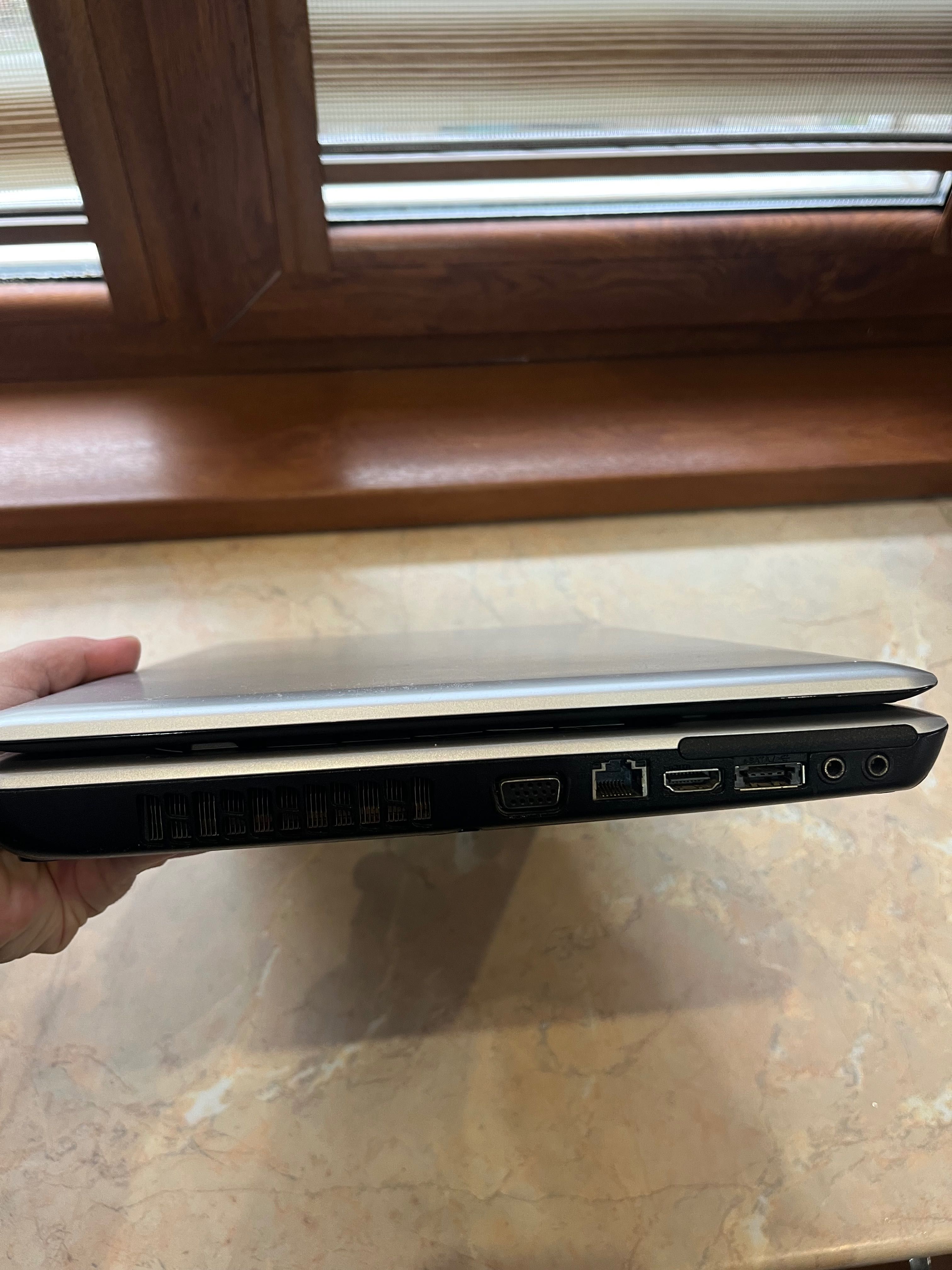 Лаптоп Toshiba satellite L-500-1EU