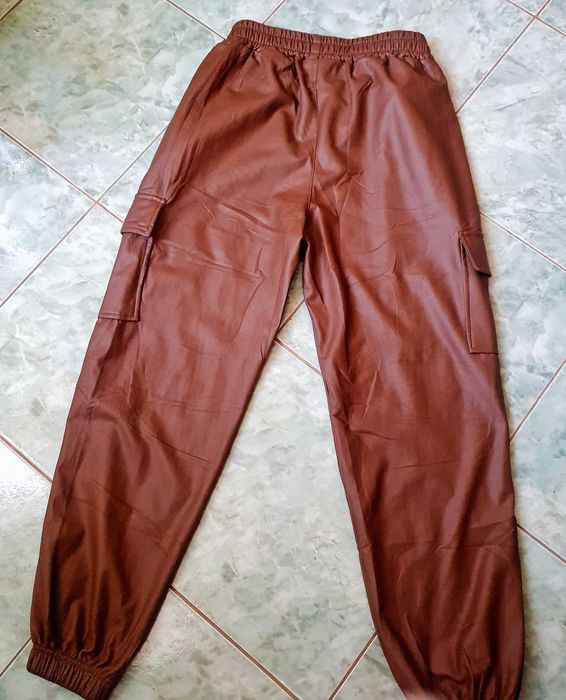 Pantaloni piele cargo