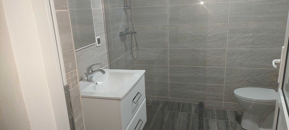 Cabana de inchiriat de sarbatorile de iarna,loc Piatra Fântânele