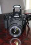 Canon 1300D srochna sotiladi 2ta bor 100$ dan bervoraman