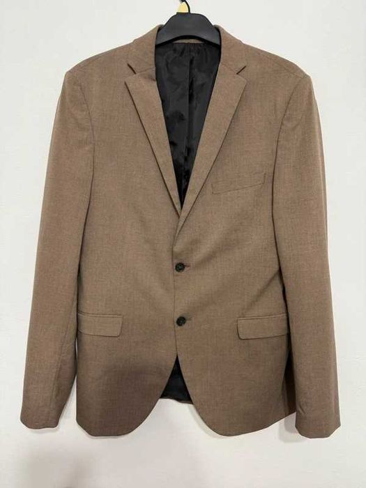 Sacou firma serrousi