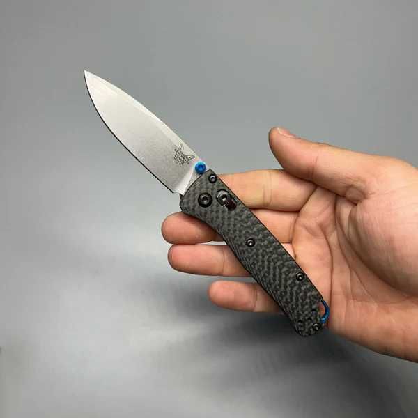 BENCHMADE Mini Bugout, AXIS, Drop-point, Fibră de carbon 533-3