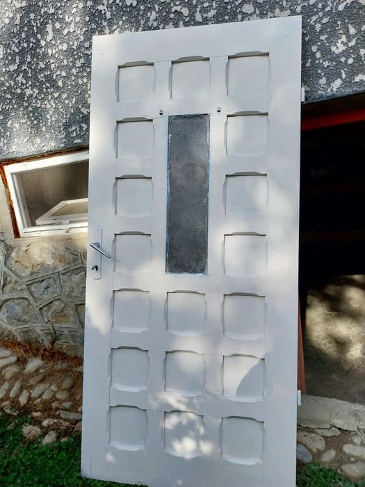 Vand 3 usi din lemn masiv