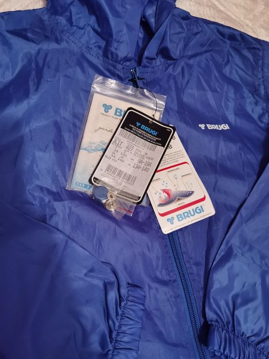 Яке Brugi водоустойчиво, ветроустойчиво/ветровка 134-140