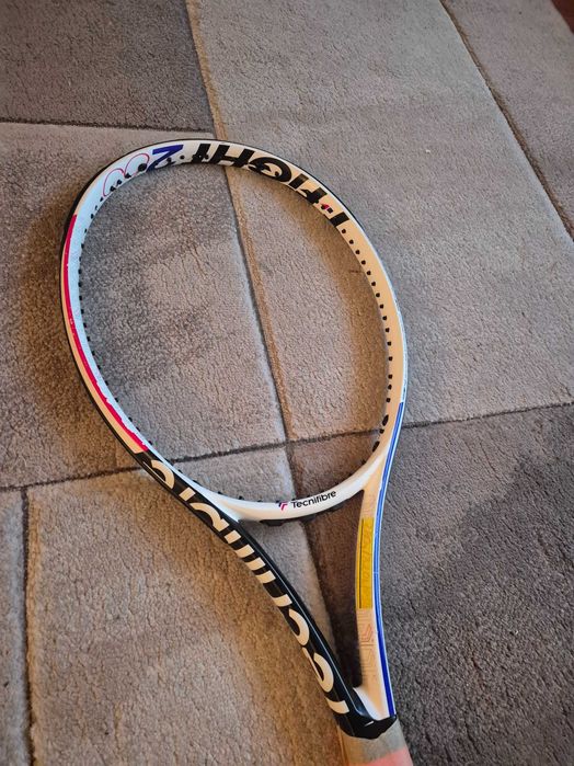 Tecnifibre T-fight 280g custom. Цената подлежи на коментар.