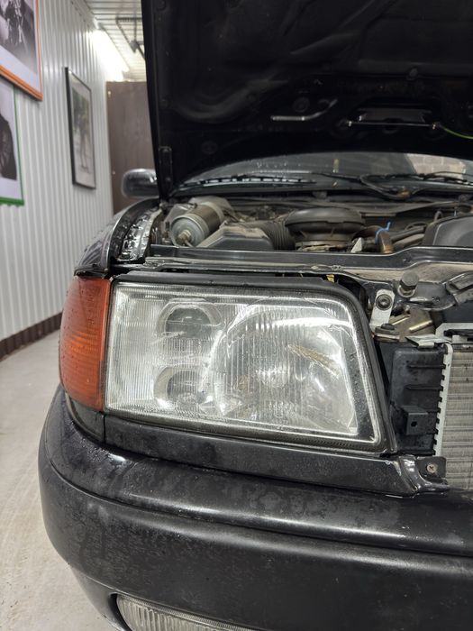Продам фары Audi 100 C4/S4 Оригинал!