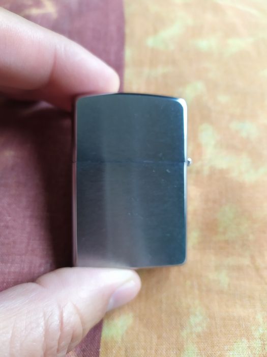 Оригинална бензинова запалка Zippo, нова!