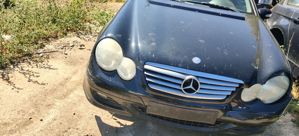 Mercedes w203 coupe c class 2.2cdi 150кс facelift за части