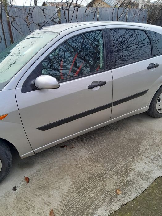 For focus 2004 în stare forte buna