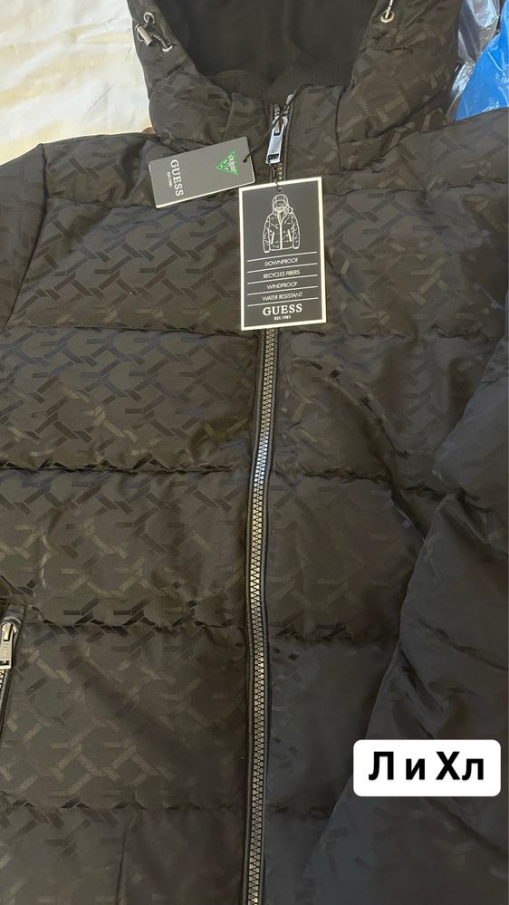 Яке Monogram Puffa guess