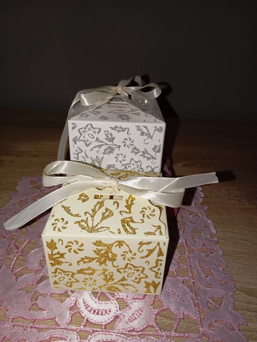 Тойбастар бонбоньерки