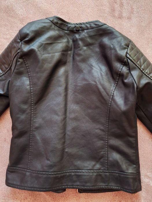 Кожено яке за момиче