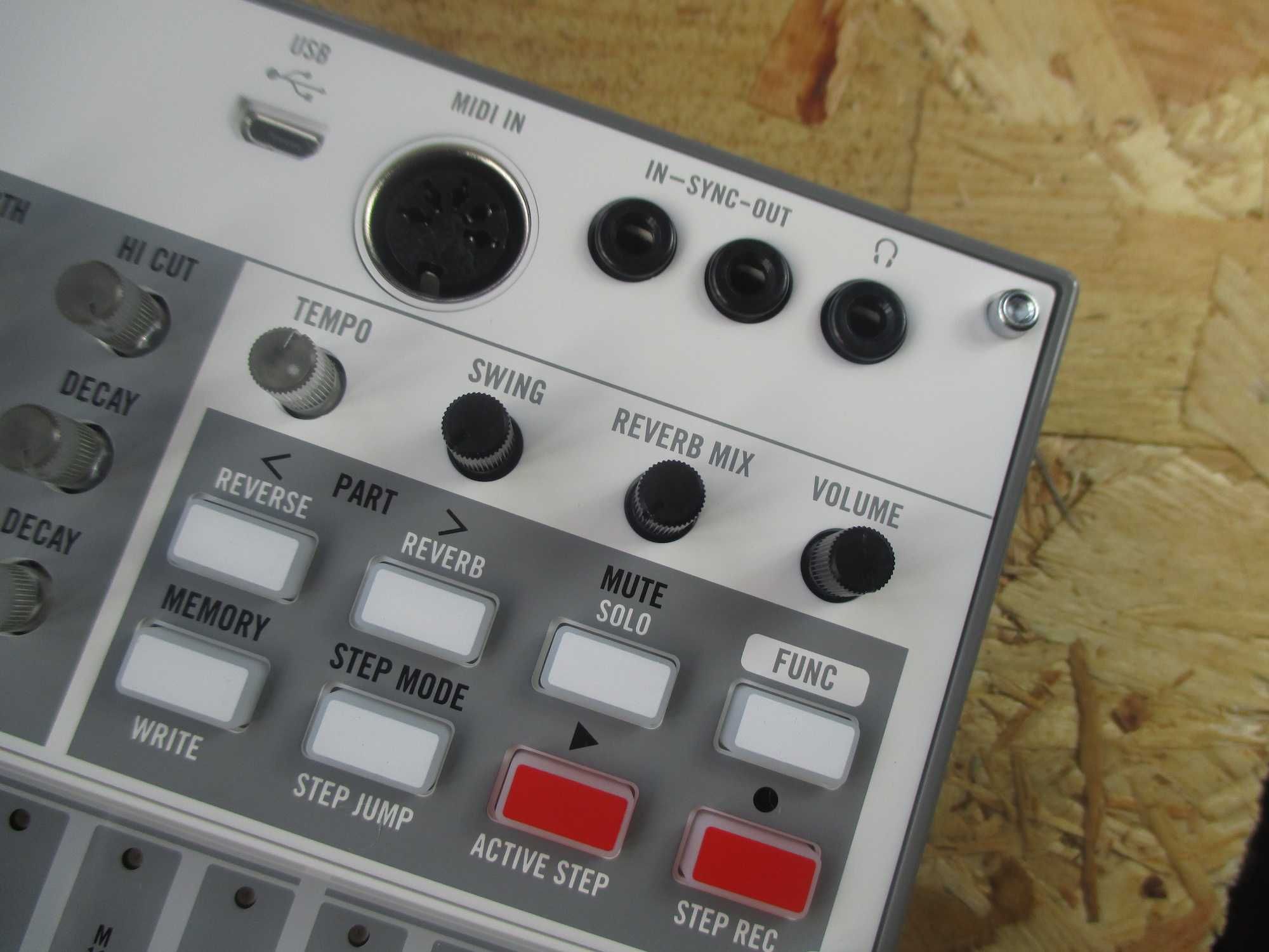 Продается Korg Volca Sample 2