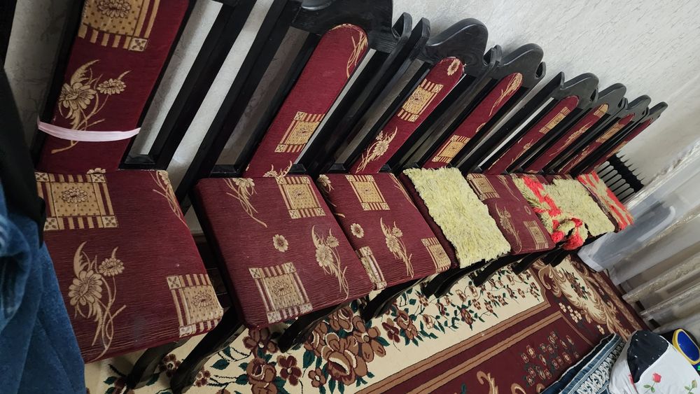 Продаётся серванти стуля