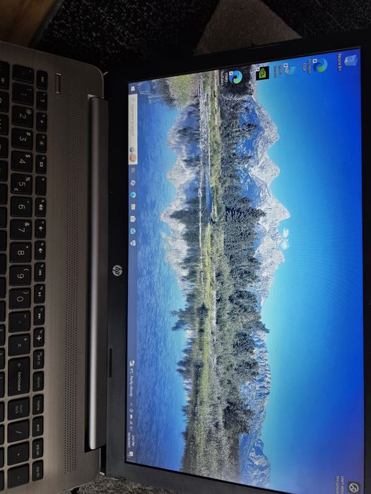 Laptop hp i5 gen 10 Nvidia mx110 sau dezmembrez