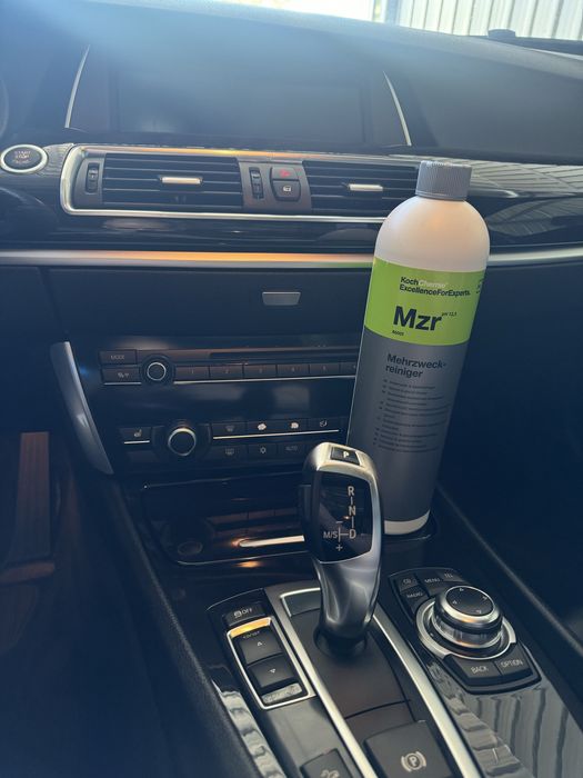 Интериорно почистване на автомобили