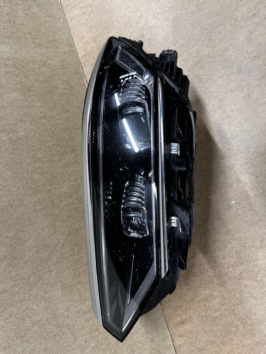 Far stânga full led vw passat b8 facelift.cod:3g1941081.p.