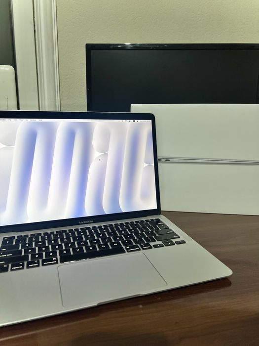 MacBook Air M1 8/256