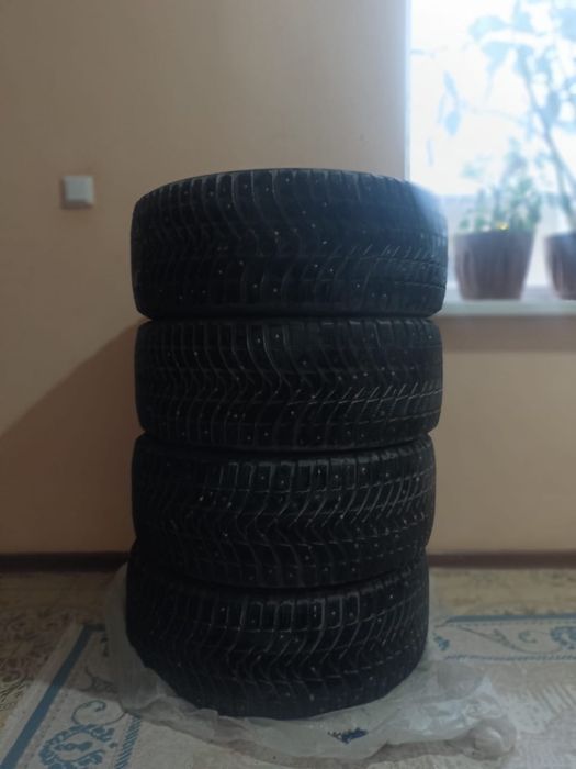 245/45/18 зимние балоны