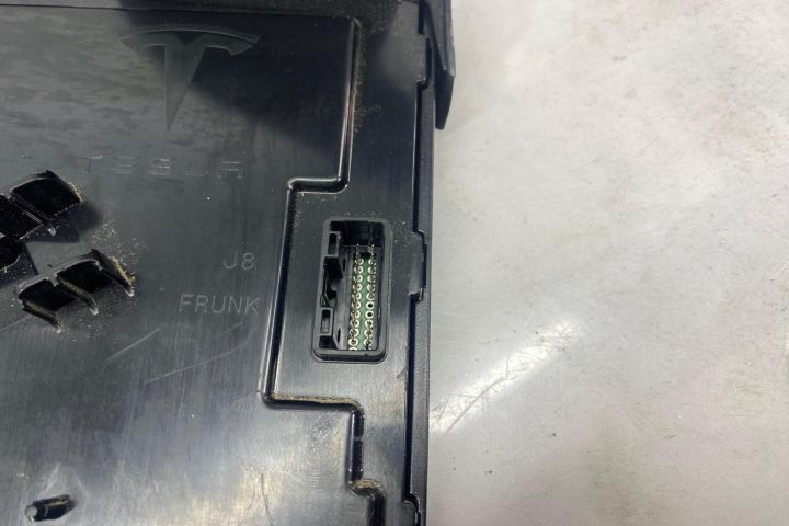 Modul control voltaj BCM stanga 1078673-00-k Tesla Model 3 1  [din 2017 pana  2020] seria