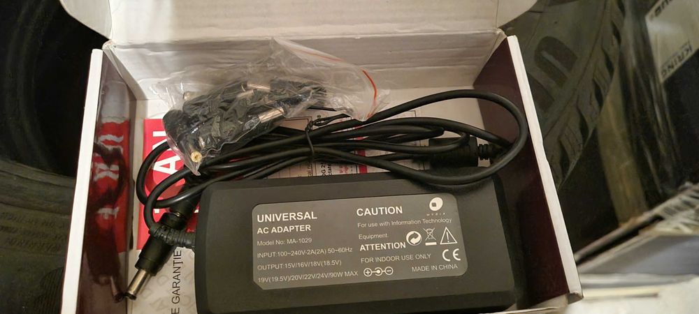 Incarcator universal laptop